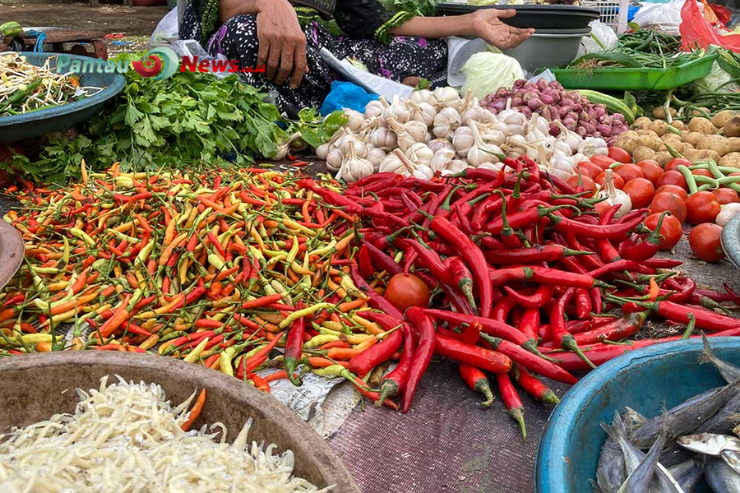 Harga Sembako Jatim 22 Januari 2025: Cabai Naik, Ayam dan Telur Turun