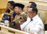 Pelantikan Kepala Daerah Diundur ke 20 Februari, DPR Siap Dukung Keputusan Presiden