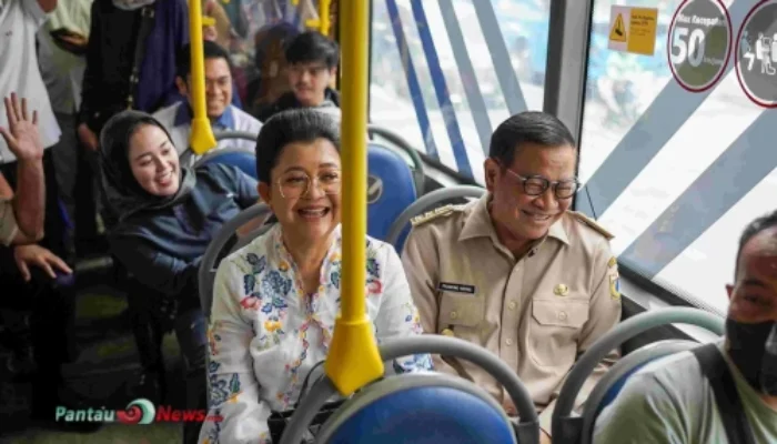 Gratis Naik Transportasi Umum! Spesial Hari Kartini untuk Para Wanita di Jakarta