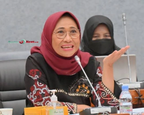 DPR Usul Sekolah Swasta Premium Tak Masuk Program Gratis!