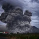 Gunung Raung Erupsi, Kolom Abu Capai 1.200 Meter di Jawa Timur