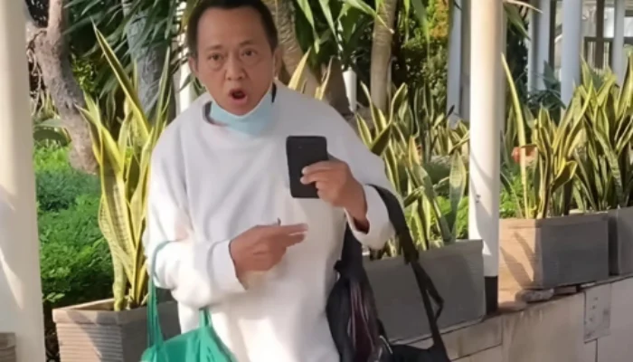 Kakek Teriaki Penumpang ‘Teroris’ di Halte TransJakarta, Viral!