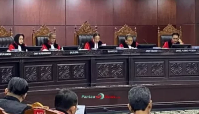 MK: Pemilu Berdekatan Bikin Parpol Terjebak Pragmatisme, Kualitas Demokrasi Terancam