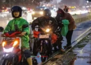 Prakiraan Cuaca Besok 10 Juni 2025: Hujan Ringan dan Petir!