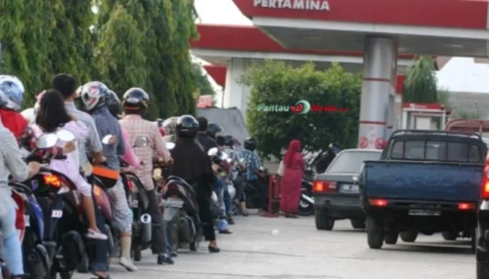 Stok BBM Aman! Pertamina & Pemkab Jember Minta Warga Sabar Hadapi Antrean