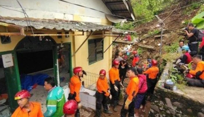 Longsor Terjang 35 Desa di Bogor, Tiga Tewas dan Satu Masih Hilang