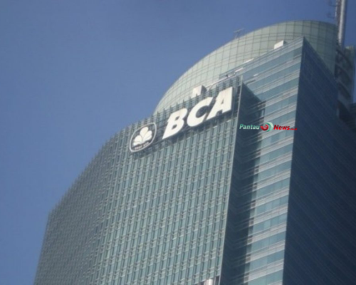 Rosan Tepis Isu Danantara Bakal Akuisisi BCA